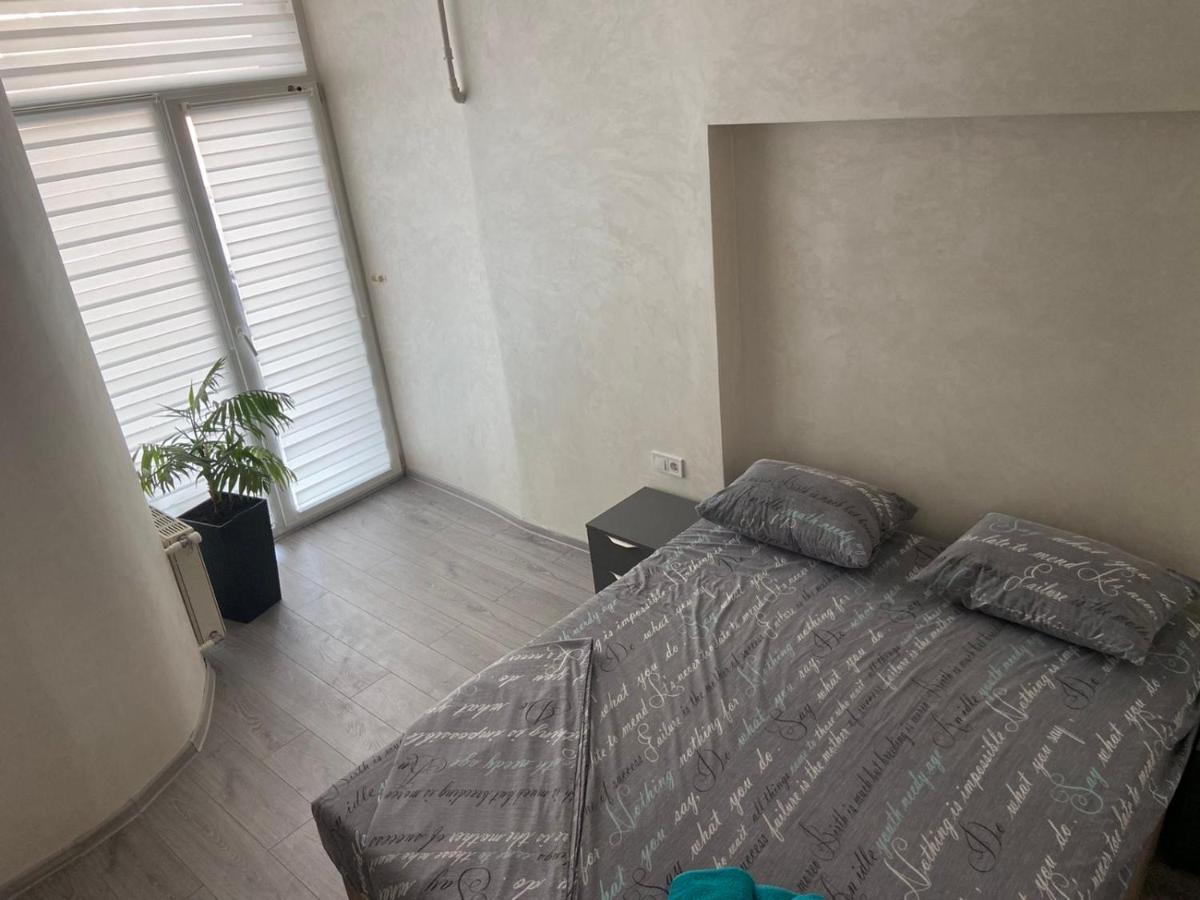 Kulisha 2bedroom Near Opera House With Balcony *